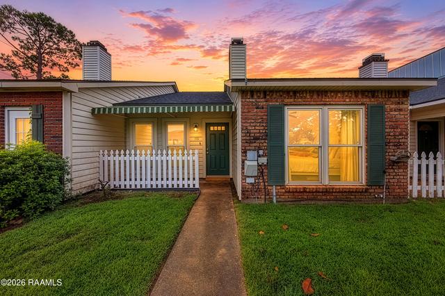 110 S Beadle Rd, Lafayette, LA 70508