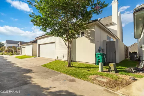 Exterior - 703 Elysian Fields Dr, Lafayette, LA 70508 photo 6 of 7