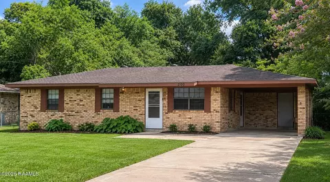 200 Rampart St, Carencro, LA 70520