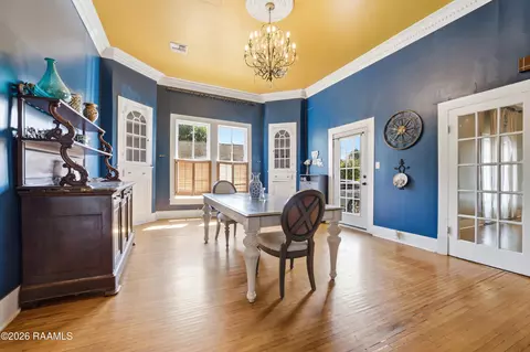 Dining - 403 E 8th St, Crowley, LA 70526 photo 2 of 4