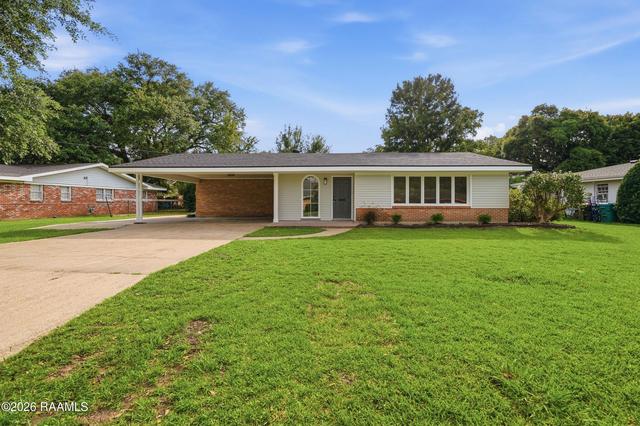 110 Colonial Dr, Lafayette, LA 70506