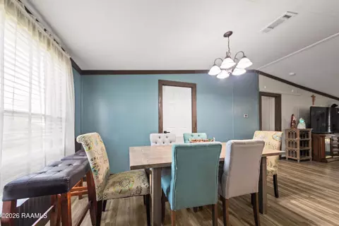 Dining - 707 Roger Rd #A, Scott, LA 70583 photo 3 of 3