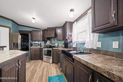 Kitchen - 707 Roger Rd #A, Scott, LA 70583 photo 2 of 2