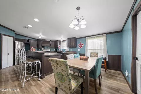 Dining - 707 Roger Rd #A, Scott, LA 70583 photo 1 of 3