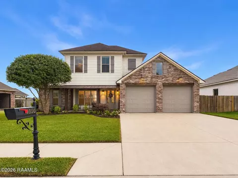 1050 The Lake Dr, Broussard, LA 70518