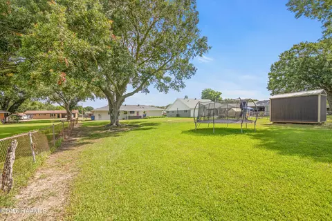 706 E St, Rayne, LA 70578 photo 22