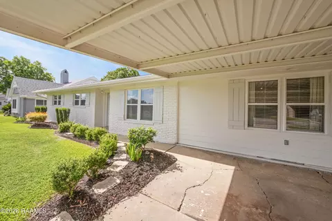 706 E St, Rayne, LA 70578 photo 3