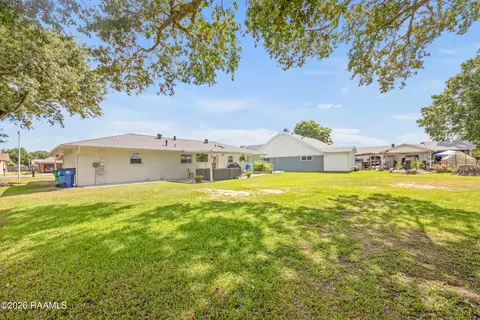 706 E St, Rayne, LA 70578 photo 23