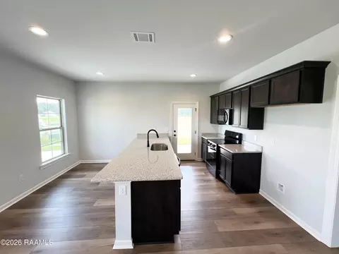 122 Ember Ridge Ln, Duson, LA 70529 photo 4