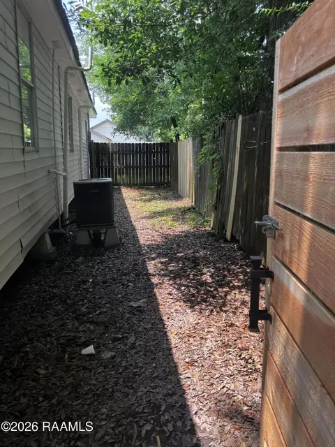500 Fourth St, Duson, LA 70529 photo 3