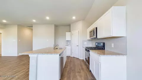 142 Colett Dr, Sunset, LA 70584 photo 4