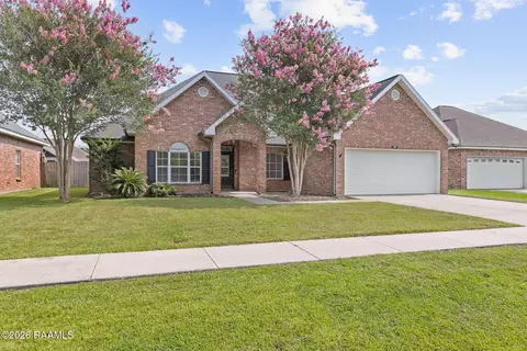 210 Wind Haven Ln, Lafayette, LA 70506