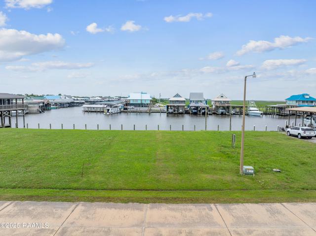 127 Joseph C Dr, Cypremort Point, LA 70538