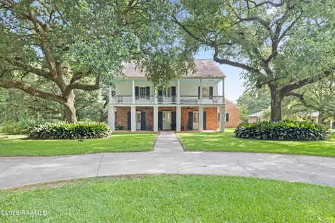 1005 Loreauville Rd, New Iberia, LA 70563
