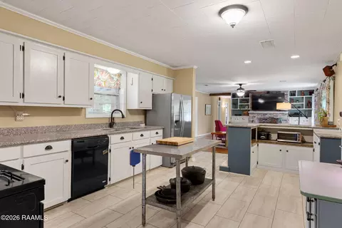 353 Sunset Strip, Sunset, LA 70584 photo 12