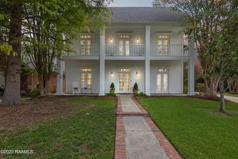 102 Villere Cir, Lafayette, LA 70506
