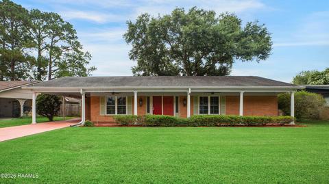312 Dahlia St, New Iberia, LA 70563