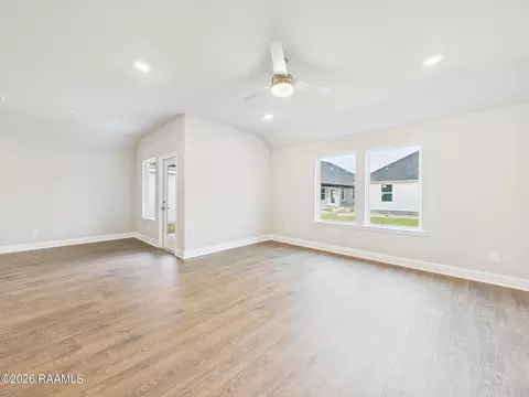 123 Yonkers Dr, Lafayette, LA 70507