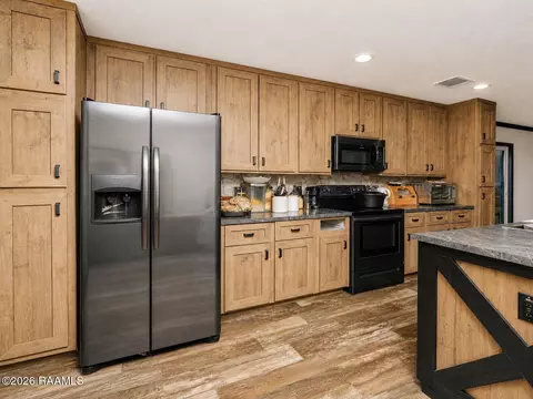 Kitchen - 656 Robert Dailey Rd, Sunset, LA 70584 photo 2 of 2