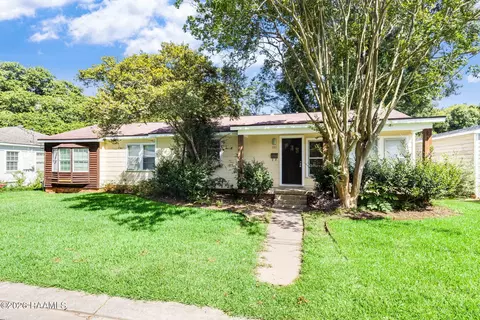 151 Memory Ln, Lafayette, LA 70506 photo 1