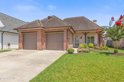 404 Habitat Ridge Dr, Broussard, LA 70518
