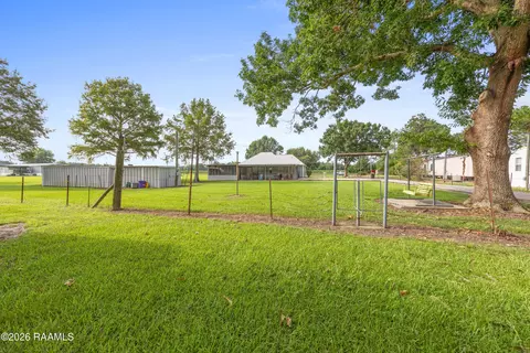 Exterior - 850 Leblanc Rd, Duson, LA 70529 photo 7 of 16
