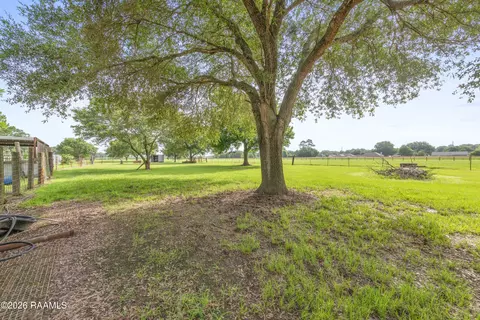Exterior - 850 Leblanc Rd, Duson, LA 70529 photo 8 of 16