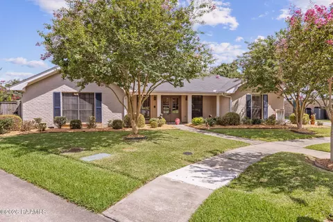 536 Robert Lee Cir, Lafayette, LA 70506