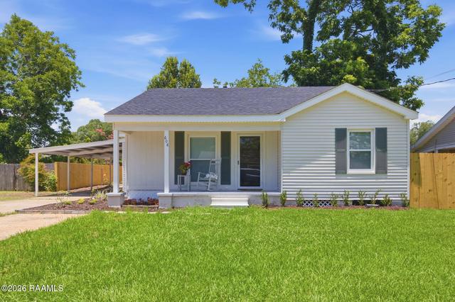 608 E Nezpique St, Jennings, LA 70546