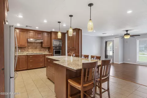 815 E St, Rayne, LA 70578 photo 7
