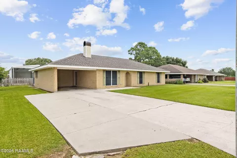 815 E St, Rayne, LA 70578 photo 1