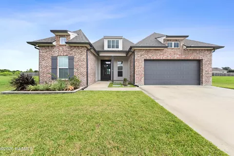 306 Canehaven Blvd, Youngsville, LA 70592