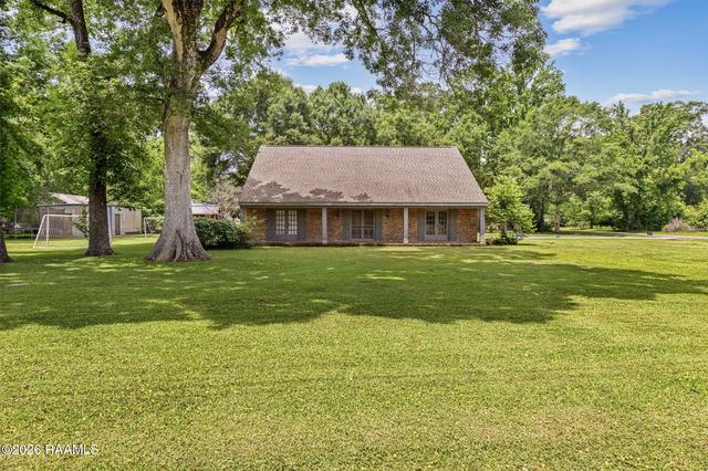 300 Wildlife Dr, Lafayette, LA 70507