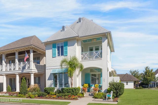 102 Shore Dr, Youngsville, LA 70592