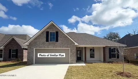 205 Payton Woods Ln, Scott, LA 70583