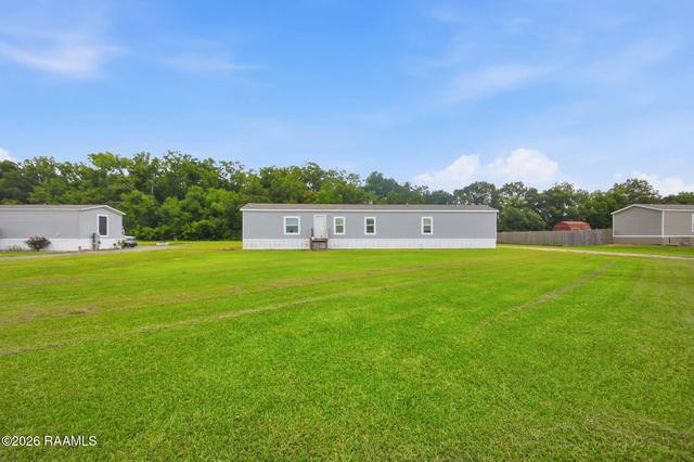 1044 Jed Dr, Breaux Bridge, LA 70517