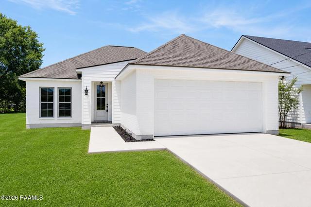1711 E B North St, Rayne, LA 70578
