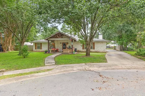 102 Beechwood Dr, Lafayette, LA 70503
