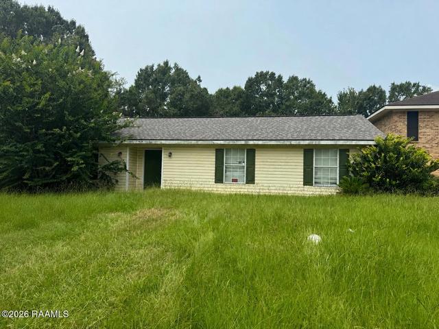 300 Cantal Dr, Lafayette, LA 70507