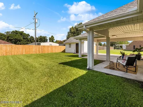 Exterior - 309 Cheyenne Cir, Scott, LA 70583 photo 5 of 7