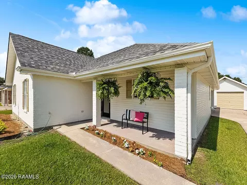 Exterior - 309 Cheyenne Cir, Scott, LA 70583 photo 4 of 7