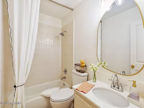 Bath - 309 Cheyenne Cir, Scott, LA 70583 photo 3 of 3
