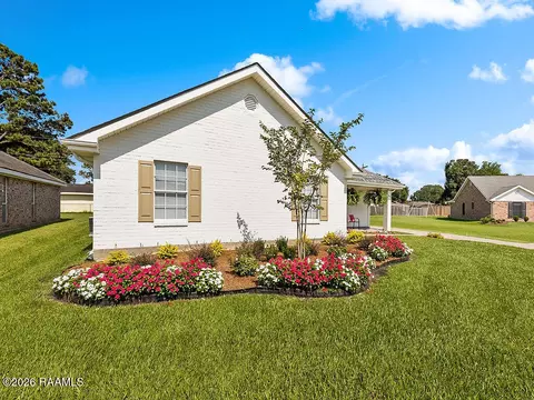 Exterior - 309 Cheyenne Cir, Scott, LA 70583 photo 2 of 7