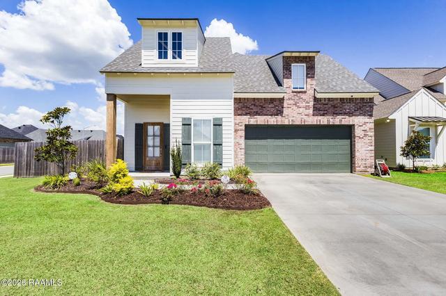108 Amsterdam Ave, Youngsville, LA 70592