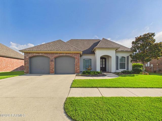 102 Copper Ridge Dr, Youngsville, LA 70592