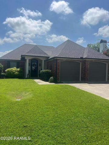 17 Silver Cedar Ct, Youngsville, LA 70592