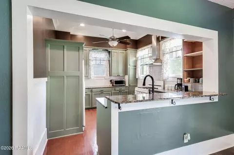 625 E 2nd St, Crowley, LA 70526 photo 7