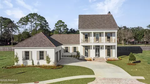 403 Ivy Cottage Dr, Youngsville, LA 70592