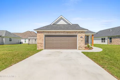 100 Harvest View Ln, Maurice, LA 70555