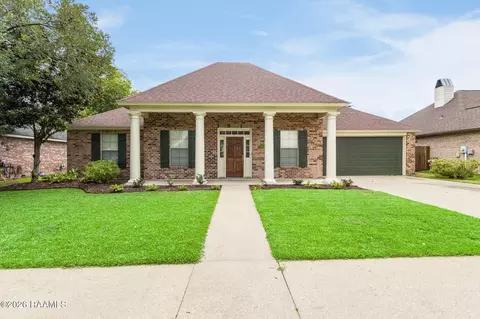 202 Cornish Pl, Youngsville, LA 70592